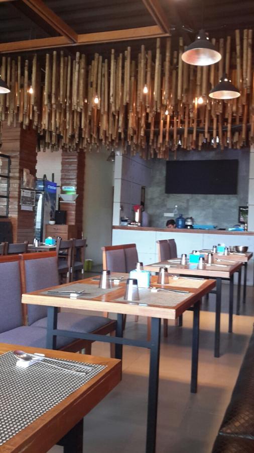 Hotel 9 Mile Yangon Dış mekan fotoğraf