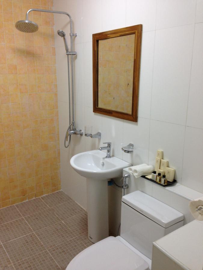 Hotel 9 Mile Yangon Dış mekan fotoğraf