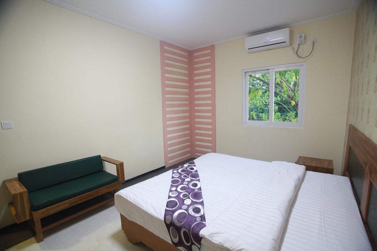 Hotel 9 Mile Yangon Dış mekan fotoğraf