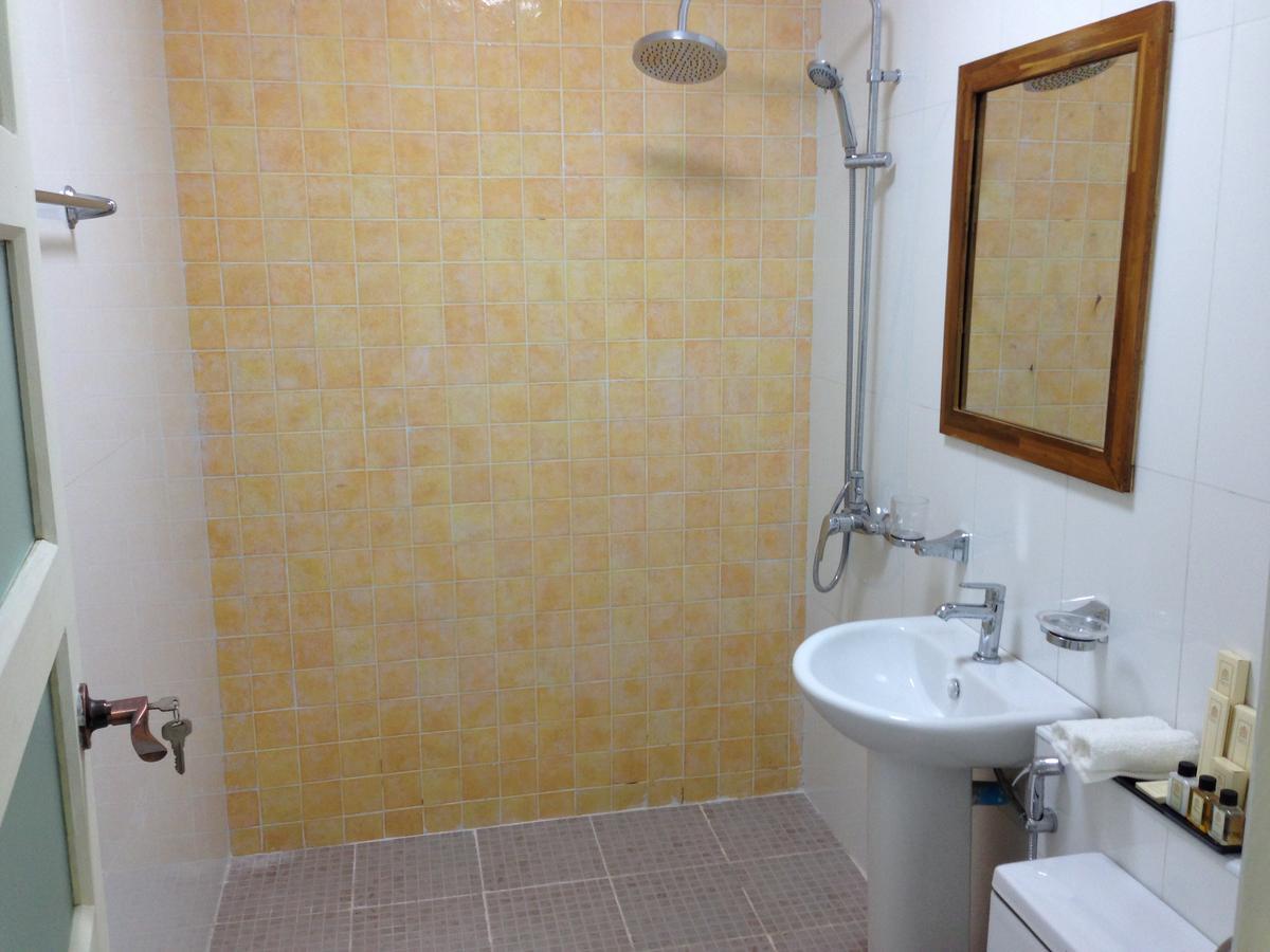 Hotel 9 Mile Yangon Dış mekan fotoğraf