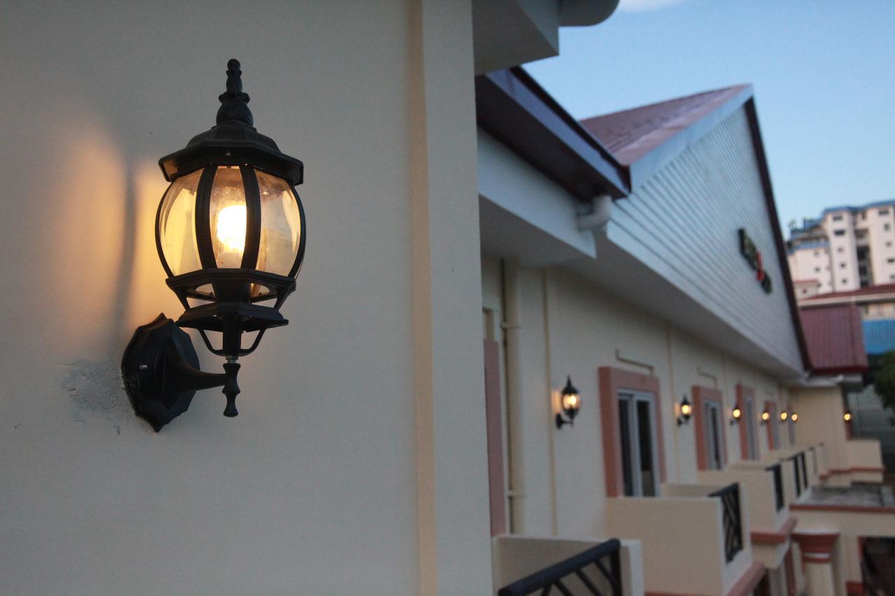 Hotel 9 Mile Yangon Dış mekan fotoğraf